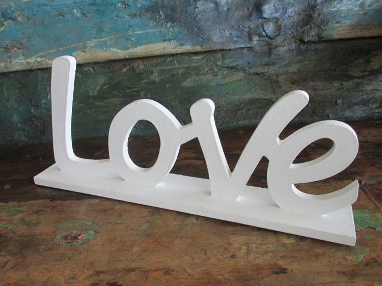 BK5071 LOVE DECORAZIONE IN LEGNO - Clicca l'immagine per chiudere